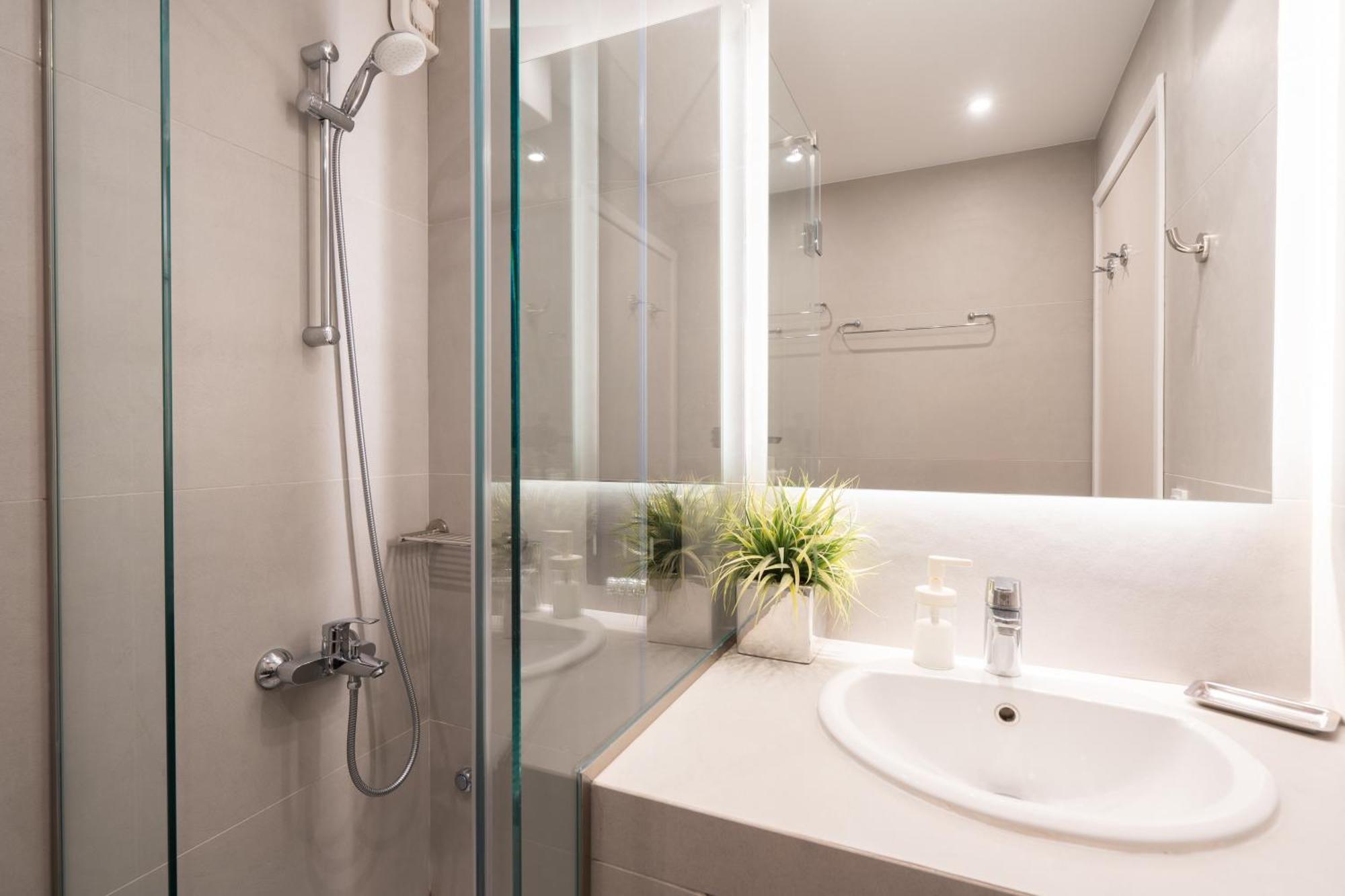 Bright, Cosy Studio Close To Glyfada Beach & Center أثينا المظهر الخارجي الصورة