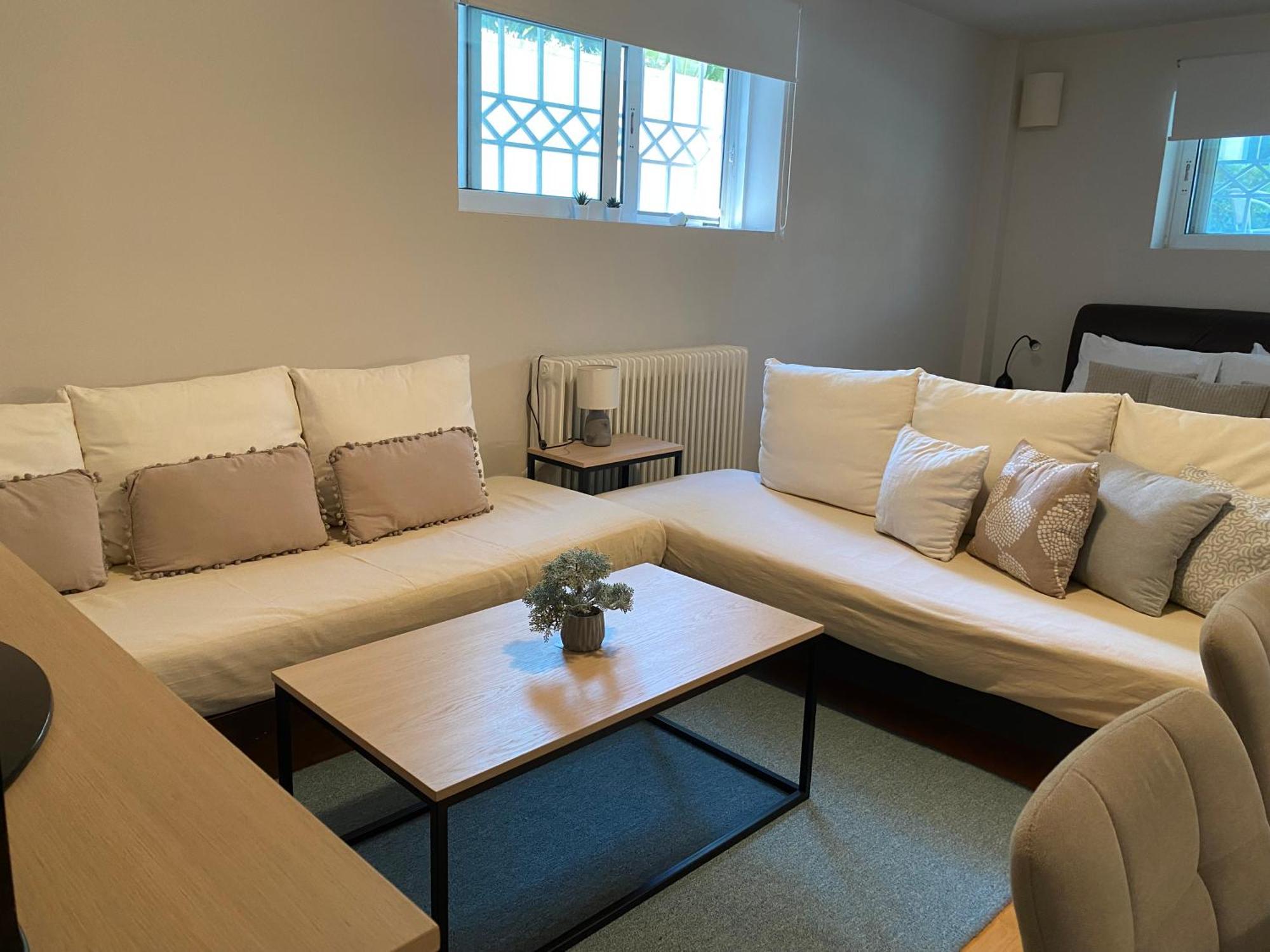 Bright, Cosy Studio Close To Glyfada Beach & Center أثينا المظهر الخارجي الصورة