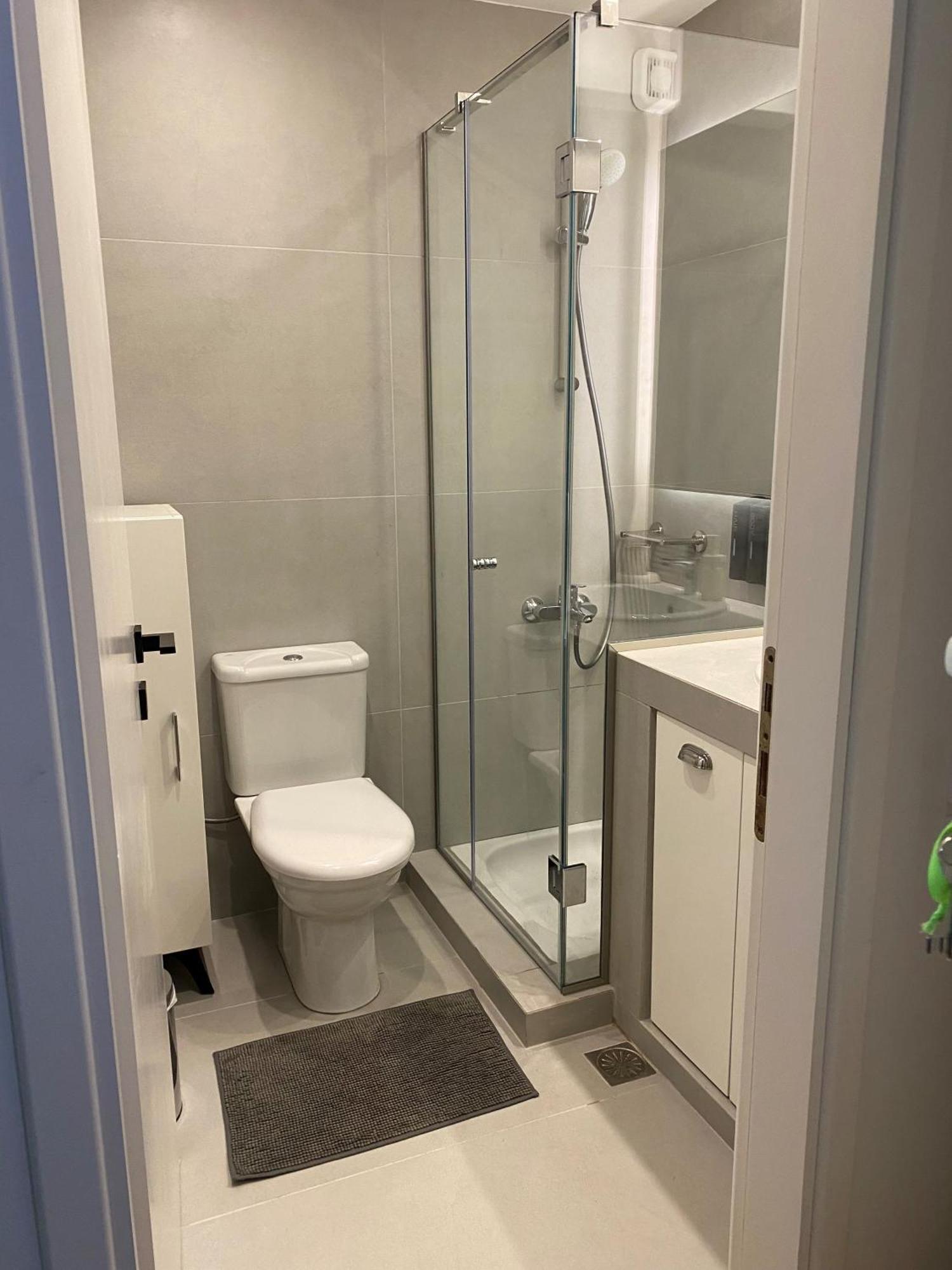Bright, Cosy Studio Close To Glyfada Beach & Center أثينا المظهر الخارجي الصورة